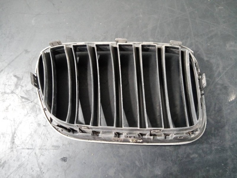 Recambio de rejilla delantera para bmw x3 (f25) xdrive 20d referencia OEM IAM 7210725A1 7237421A1 P2-A2-24