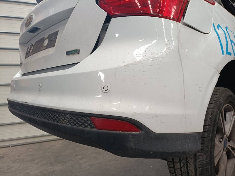 Recambio de paragolpes trasero para ford focus lim. (cb8) edition referencia OEM IAM   