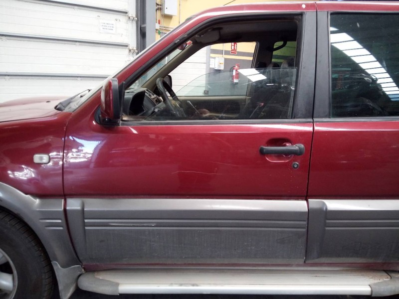 Recambio de puerta delantera izquierda para nissan terrano/terrano.ii (r20) se (5-ptas.) referencia OEM IAM   