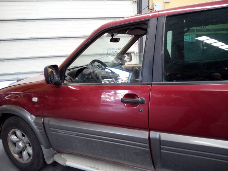 Recambio de puerta delantera izquierda para nissan terrano/terrano.ii (r20) se (5-ptas.) referencia OEM IAM   