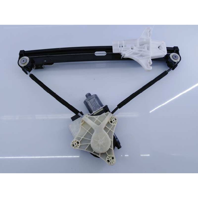 Recambio de elevalunas trasero derecho para seat arona xcellence referencia OEM IAM 0130822694 5Q09598120 E1-B6-12-1