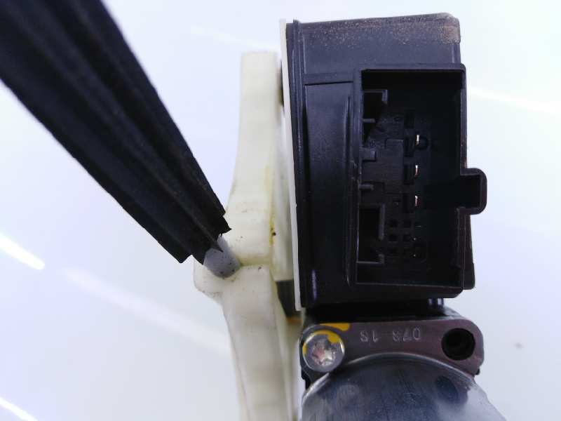 Recambio de elevalunas trasero derecho para seat arona xcellence referencia OEM IAM 0130822694 5Q09598120 E1-B6-12-1