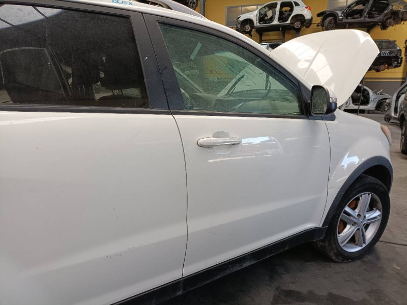 Recambio de puerta delantera derecha para ssangyong korando crystal referencia OEM IAM   