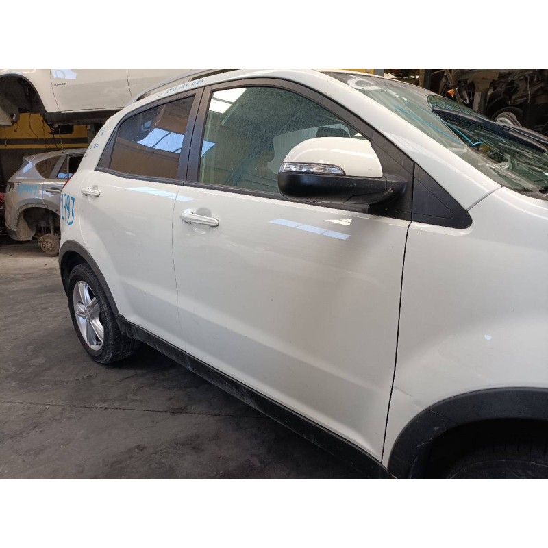 Recambio de puerta delantera derecha para ssangyong korando crystal referencia OEM IAM   