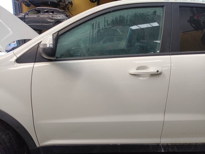 Recambio de puerta delantera izquierda para ssangyong korando crystal referencia OEM IAM   