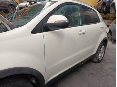 Recambio de puerta delantera izquierda para ssangyong korando crystal referencia OEM IAM    2