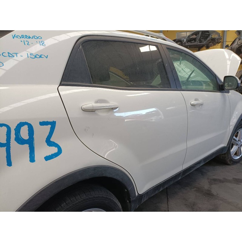Recambio de puerta trasera derecha para ssangyong korando crystal referencia OEM IAM   