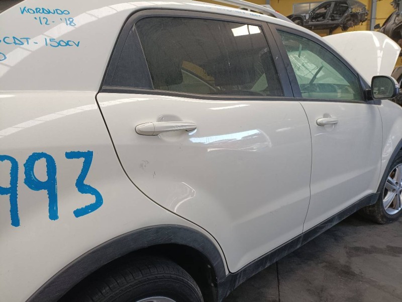 Recambio de puerta trasera derecha para ssangyong korando crystal referencia OEM IAM   