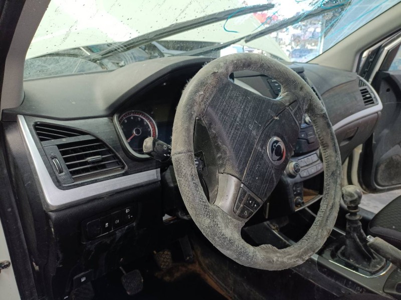 Recambio de salpicadero para ssangyong korando crystal referencia OEM IAM   