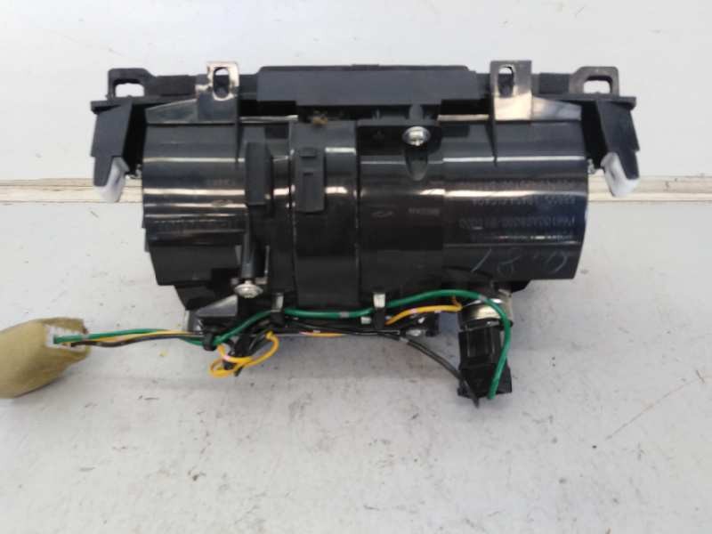 Recambio de cenicero para infiniti fx fx30d s referencia OEM IAM   