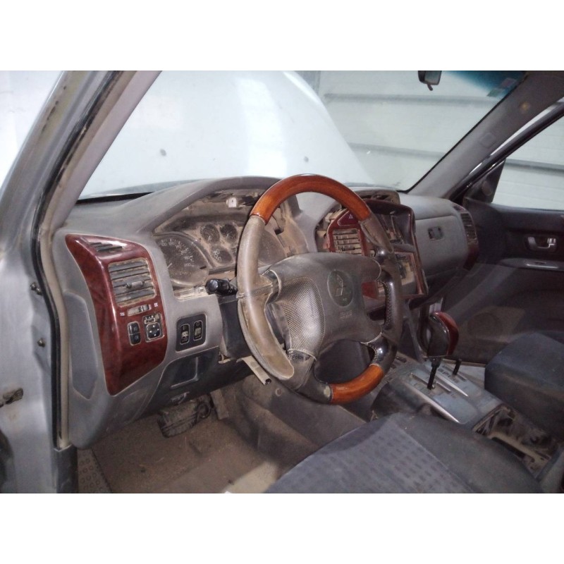 Recambio de salpicadero para mitsubishi montero (v60/v70) 3.2 di-d gls kaiteki (5-ptas.) referencia OEM IAM   