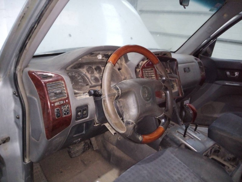 Recambio de salpicadero para mitsubishi montero (v60/v70) 3.2 di-d gls kaiteki (5-ptas.) referencia OEM IAM   