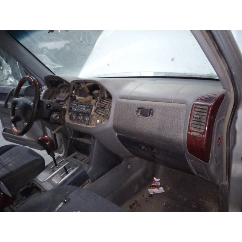 Recambio de salpicadero para mitsubishi montero (v60/v70) 3.2 di-d gls kaiteki (5-ptas.) referencia OEM IAM   