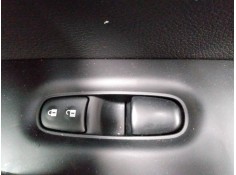 MANDO ELEVALUNAS DELANTERO DERECHO 