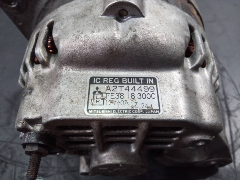 Recambio de alternador para suzuki grand vitara 5 puertas sq (ft) 2.0 td referencia OEM IAM A2T44499 FE3818300C P3-B6-8-5