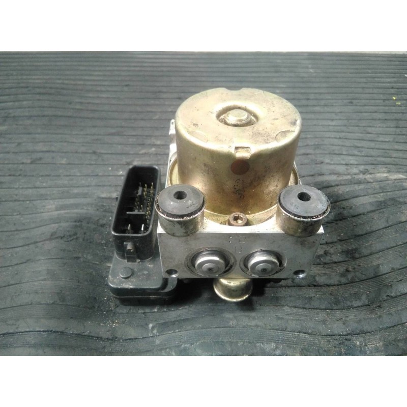 Recambio de abs para suzuki grand vitara 5 puertas sq (ft) referencia OEM IAM   P3-A8-12-4