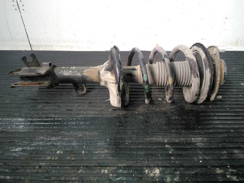 Recambio de amortiguador trasero derecho para kia sportage lx 4x4 referencia OEM IAM 546512E500  