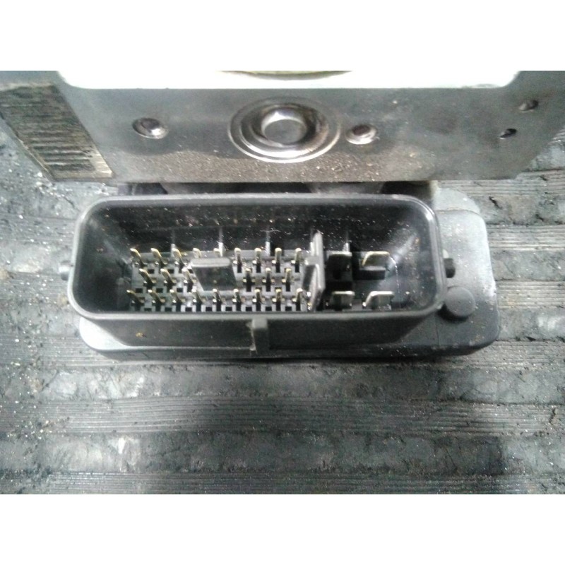 Recambio de abs para suzuki grand vitara 5 puertas sq (ft) referencia OEM IAM   P3-A8-12-4