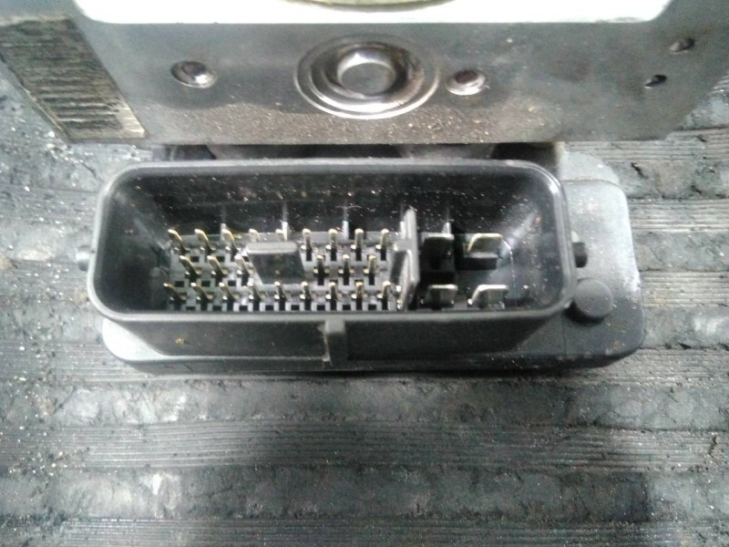 Recambio de abs para suzuki grand vitara 5 puertas sq (ft) referencia OEM IAM   P3-A8-12-4