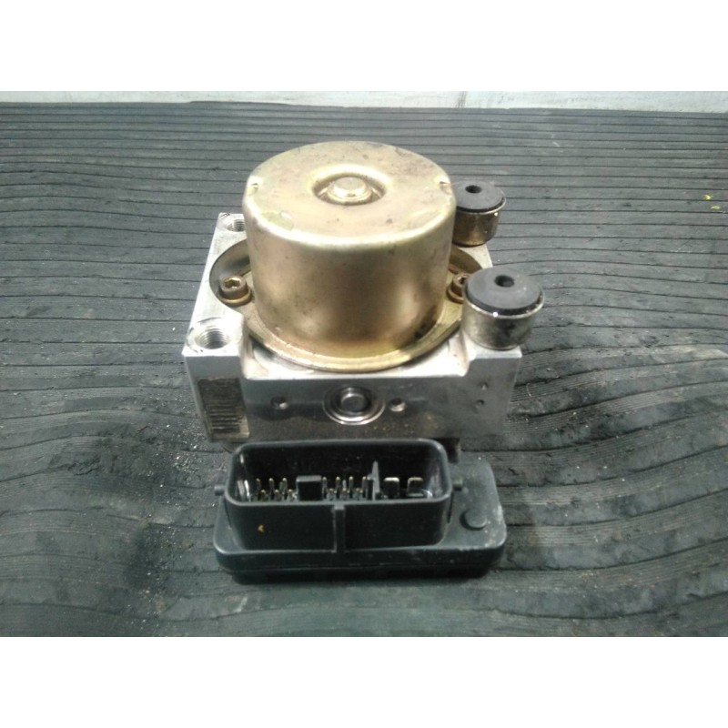 Recambio de abs para suzuki grand vitara 5 puertas sq (ft) referencia OEM IAM   P3-A8-12-4