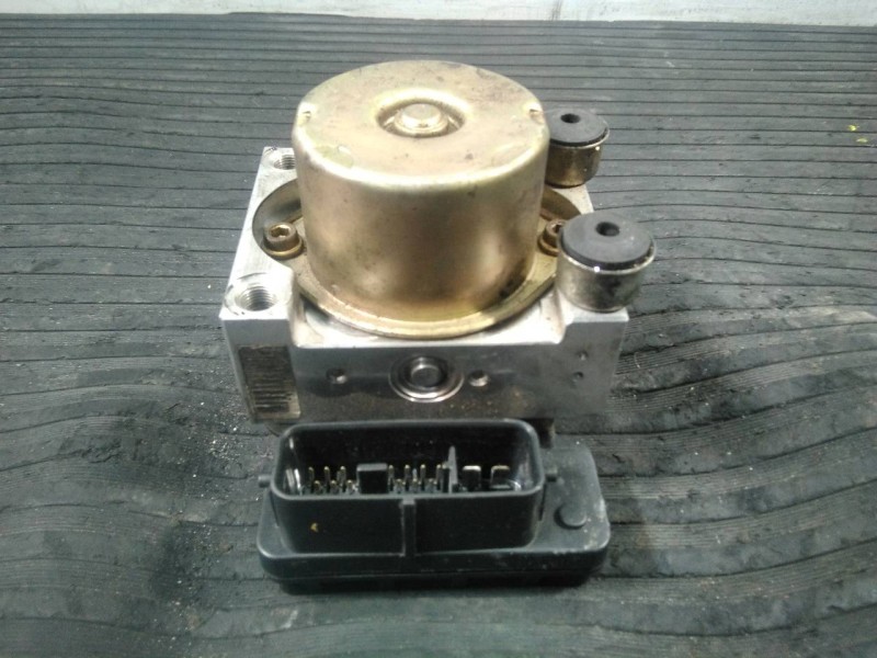 Recambio de abs para suzuki grand vitara 5 puertas sq (ft) referencia OEM IAM   P3-A8-12-4