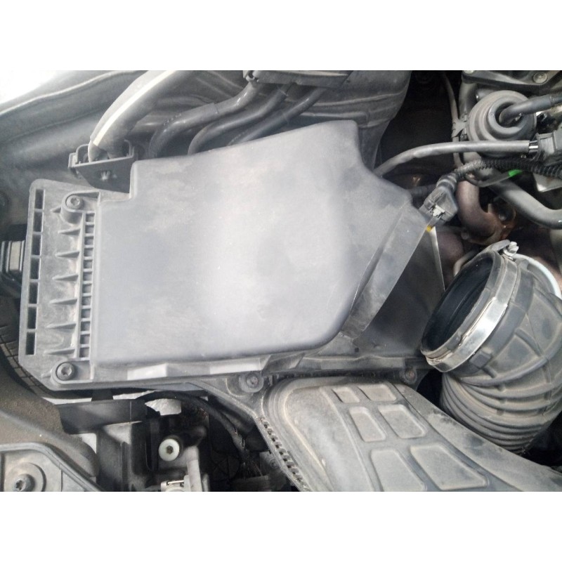 Recambio de filtro aire para audi a5 sportback (8t) 2.0 tdi (105kw) referencia OEM IAM   