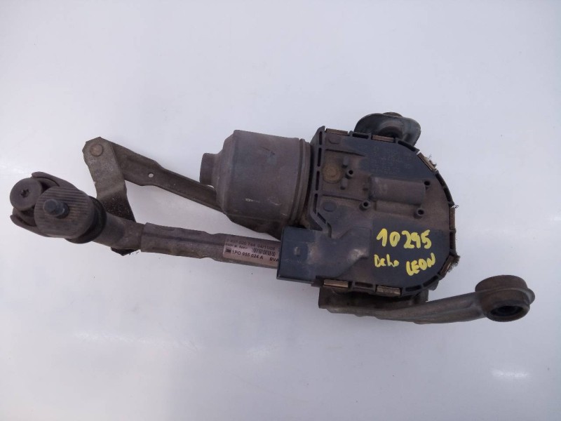 Recambio de motor limpia delantero para seat leon (1p1) reference referencia OEM IAM 1P0955120  E1-B6-23-1