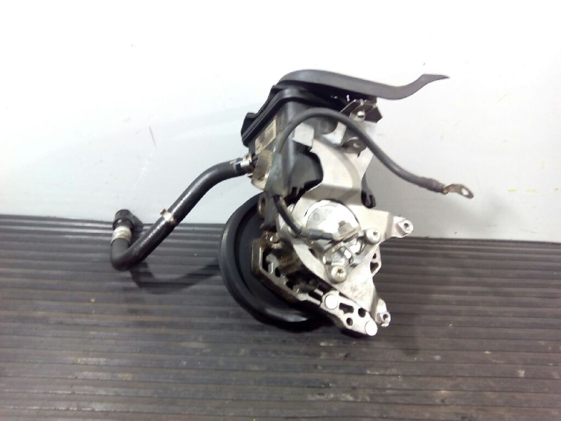 Recambio de bomba direccion para bmw x3 (e83) 2.0d referencia OEM IAM 7692974536  P3-B4-28-1