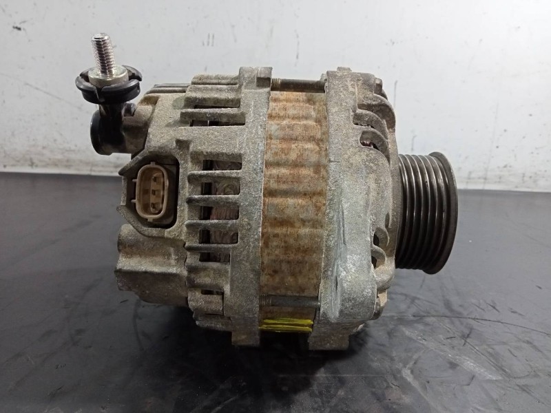 Recambio de alternador para nissan pathfinder (r51) 2.5 dci le referencia OEM IAM 23100EB315 A3TJ0781 P3-B5-5-3