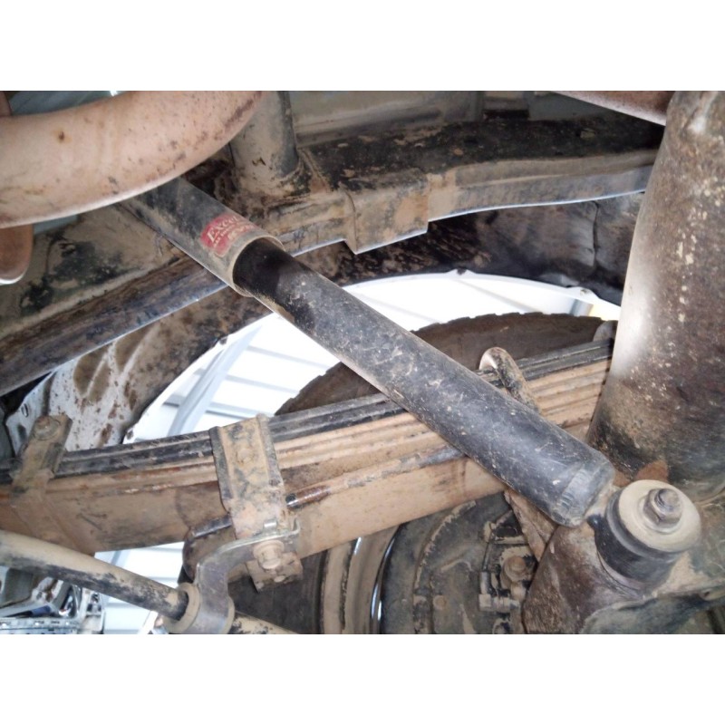 Recambio de amortiguador trasero derecho para mitsubishi l 200 (ka0/kb0) inform club cab 4wd referencia OEM IAM   
