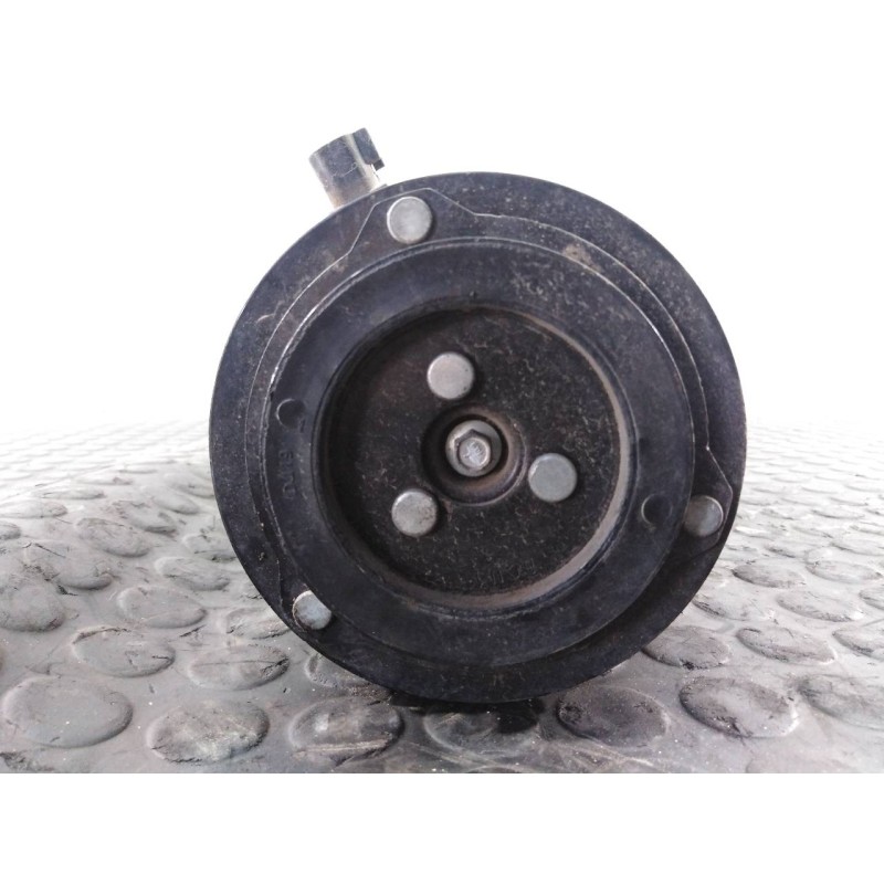 Recambio de compresor aire acondicionado para ford fiesta (ccn) trend referencia OEM IAM AV1119D620AC  P3-B3-23-2
