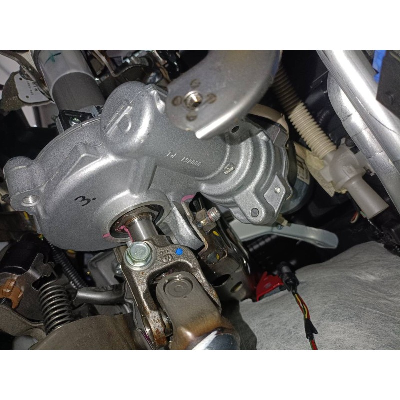 Recambio de columna direccion para toyota yaris hybrid active referencia OEM IAM   