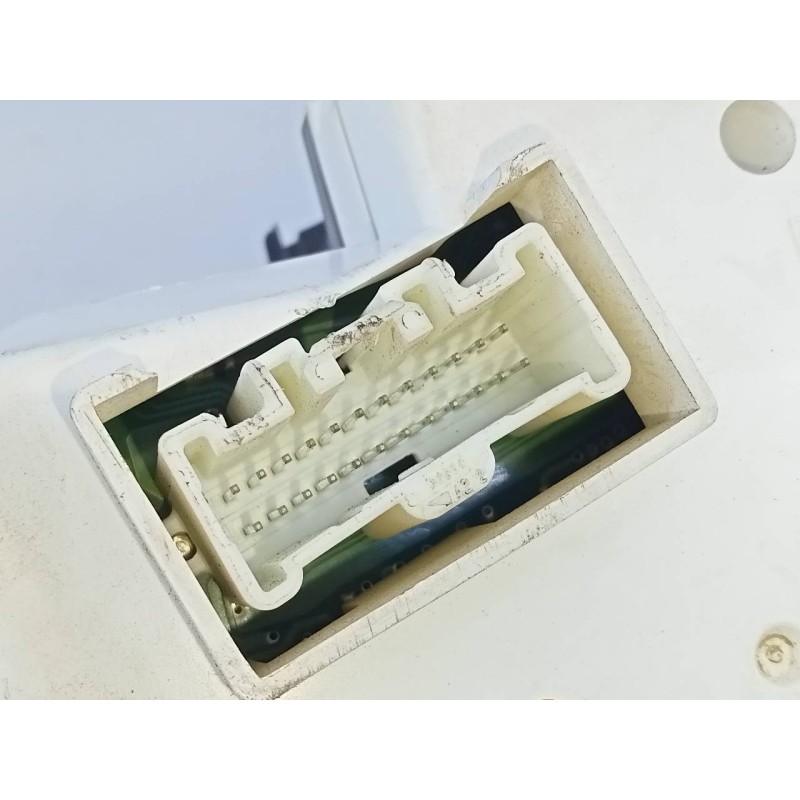 Recambio de cuadro instrumentos para mitsubishi l 200 (ka0/kb0) inform club cab 4wd referencia OEM IAM 8100C093 A6013090199 E3-A