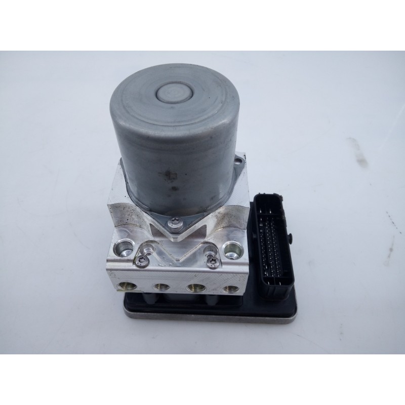 Recambio de abs para bmw serie 5 berlina (g30) 520d sport line referencia OEM IAM 3451689227801 3452689227701 P3-A8-5-2