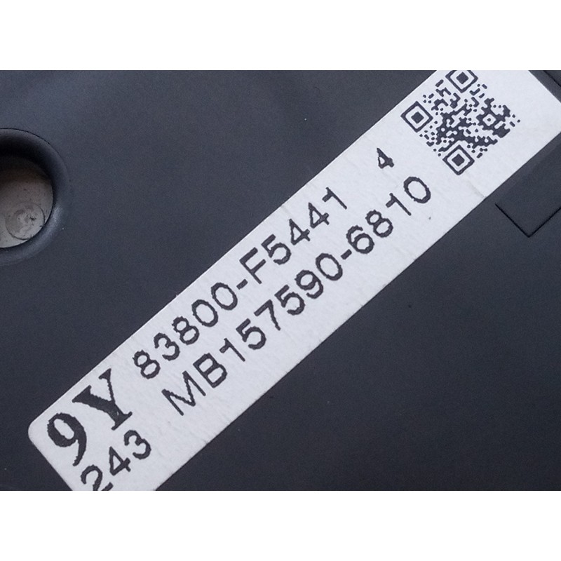 Recambio de cuadro instrumentos para toyota yaris hybrid active referencia OEM IAM 83800F5441  E3-B2-17-3