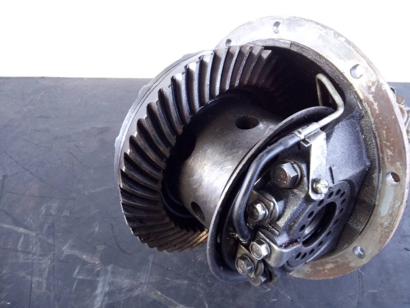 Recambio de diferencial trasero para mitsubishi l 200 (ka0/kb0) inform club cab 4wd referencia OEM IAM   P1-B5-8