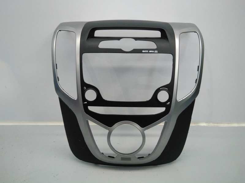 Recambio de consola central para hyundai ix20 gls style referencia OEM IAM 847431K000 847401K100 E3-A3-43-2