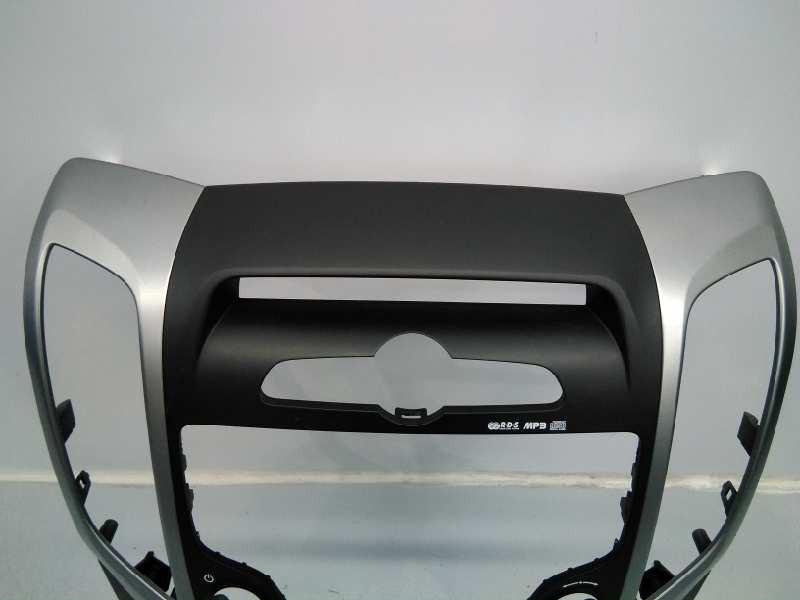 Recambio de consola central para hyundai ix20 gls style referencia OEM IAM 847431K000 847401K100 E3-A3-43-2