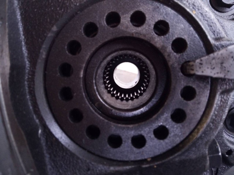 Recambio de diferencial trasero para mitsubishi l 200 (ka0/kb0) inform club cab 4wd referencia OEM IAM   P1-B5-8