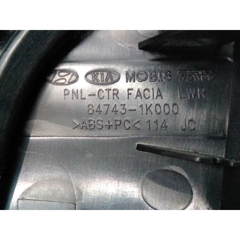 Recambio de consola central para hyundai ix20 gls style referencia OEM IAM 847431K000 847401K100 E3-A3-43-2