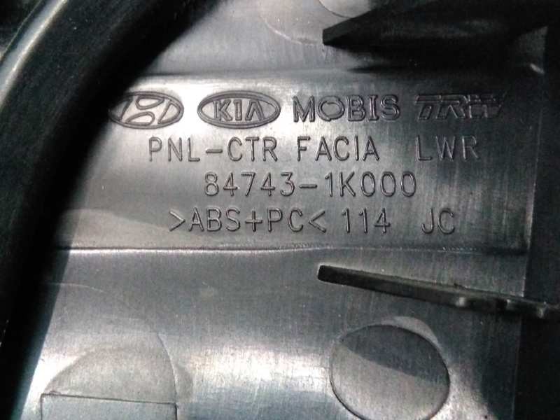 Recambio de consola central para hyundai ix20 gls style referencia OEM IAM 847431K000 847401K100 E3-A3-43-2