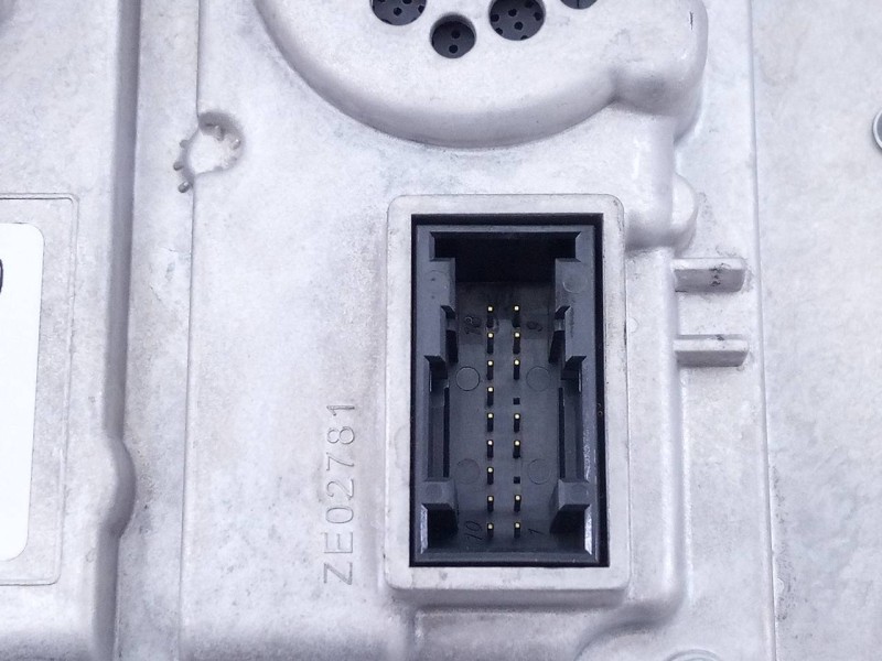 Recambio de cuadro instrumentos para seat leon sportstourer (kl8) fr referencia OEM IAM 5FA920790  E2-A1-24-7