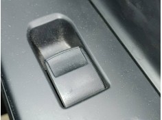 MANDO ELEVALUNAS DELANTERO DERECHO 