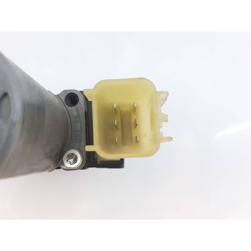 Recambio de motor elevalunas delantero derecho para ford fiesta (ccn) titanium referencia OEM IAM 0130822619  E2-B3-3-2