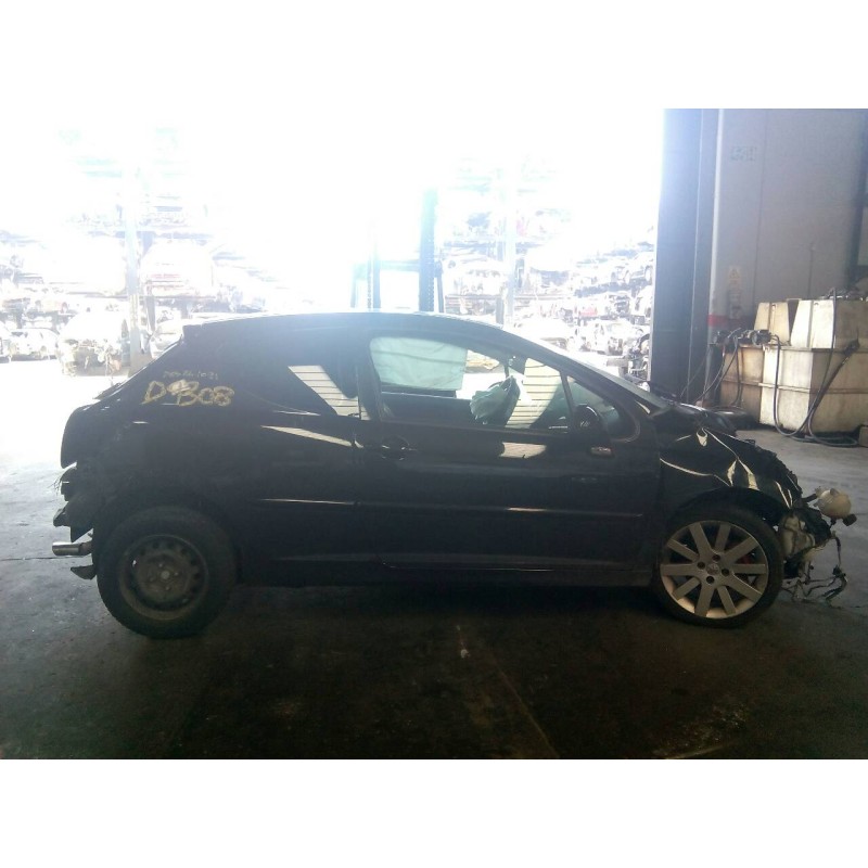 peugeot 207 del año 2006