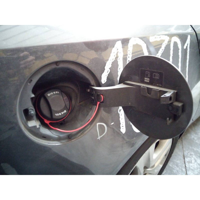 Recambio de tapa exterior combustible para opel insignia berlina excellence referencia OEM IAM   