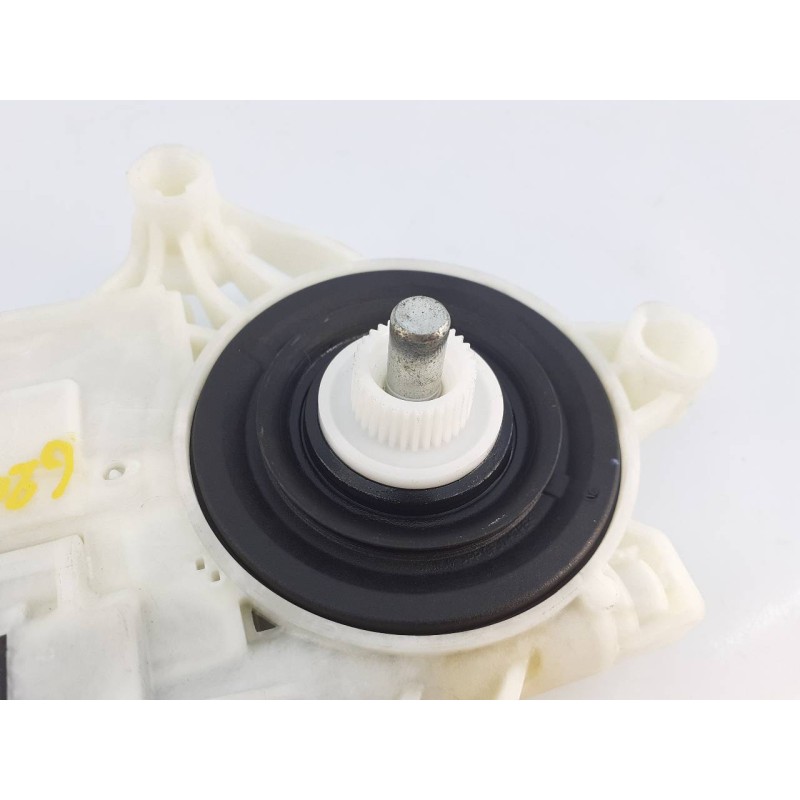 Recambio de motor elevalunas trasero derecho para bmw serie 3 berlina (g20) 320d referencia OEM IAM 8495868  E1-A3-3-1