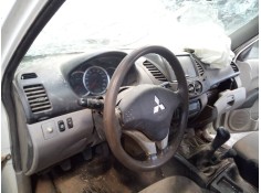 Recambio de salpicadero para mitsubishi l 200 (ka0/kb0) inform club cab 4wd referencia OEM IAM    2