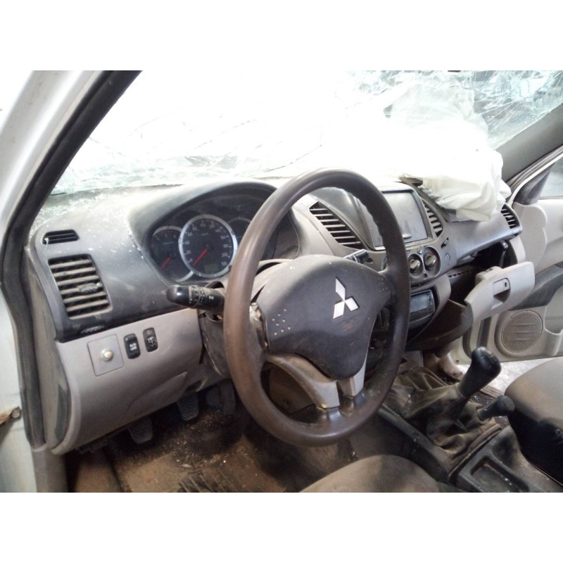 Recambio de salpicadero para mitsubishi l 200 (ka0/kb0) inform club cab 4wd referencia OEM IAM   