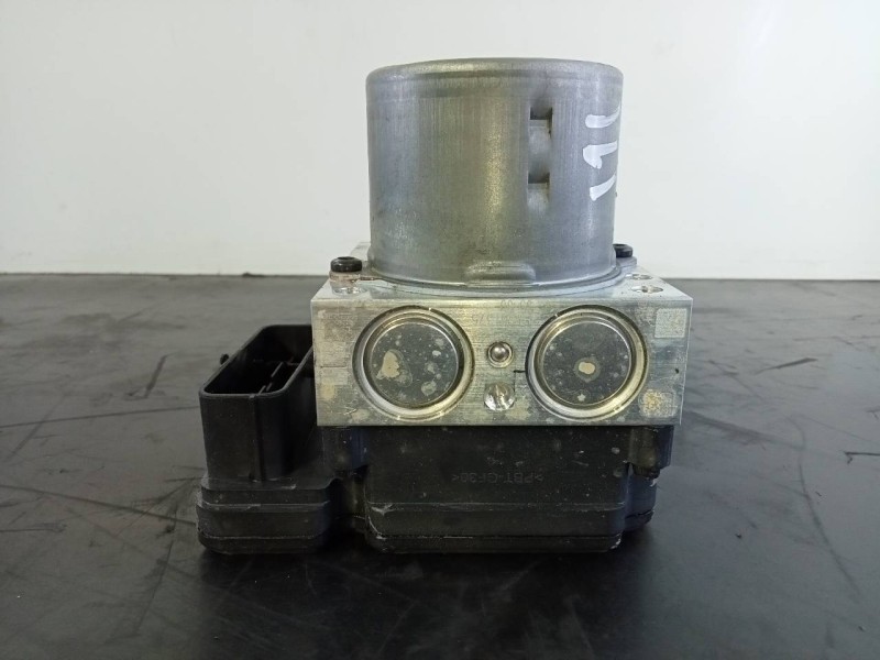 Recambio de abs para ssangyong korando crystal 4x2 referencia OEM IAM 4892037102 BH6014Z802 P3-B8-24-2